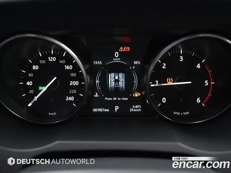 Land Rover Range Rover Evoque 2017 2.0 автомат (гидро), фото 8 Land Rover Range Rover Evoque 2017 2.0 автомат (гидро), фото 8