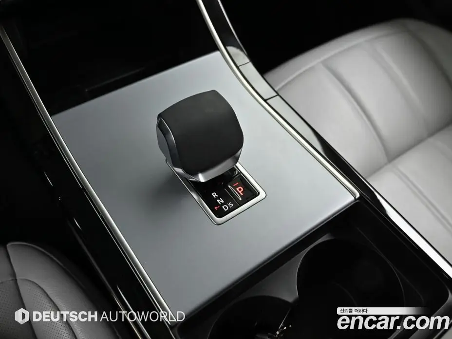 Land Rover Range Rover Evoque 2025 2.0 автомат (гидро), фото 9 Land Rover Range Rover Evoque 2025 2.0 автомат (гидро), фото 9