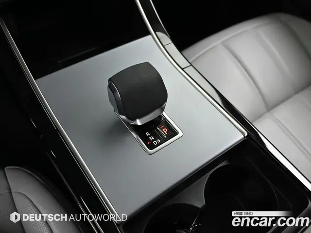Land Rover Range Rover Evoque 2025 2.0 автомат (гидро), миниатюра 9 Land Rover Range Rover Evoque 2025 2.0 автомат (гидро), миниатюра 9