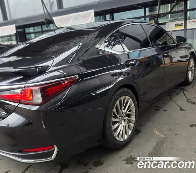 Lexus ES 2019 2.5 автомат (гидро), миниатюра 2 Lexus ES 2019 2.5 автомат (гидро), миниатюра 2