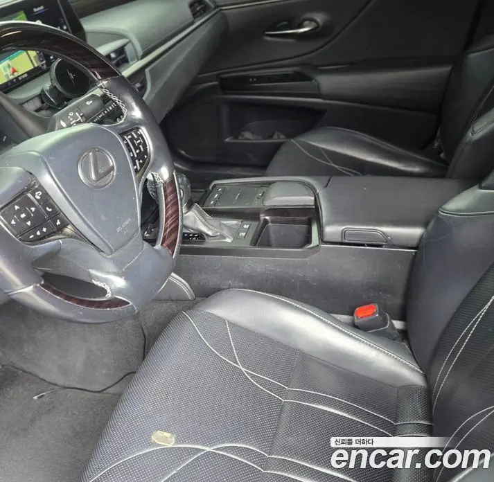 Lexus ES 2019 2.5 автомат (гидро), фото 5 Lexus ES 2019 2.5 автомат (гидро), фото 5