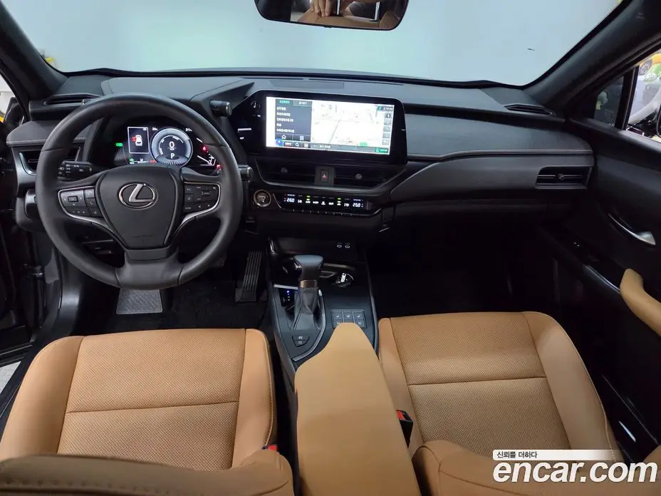 Lexus UX 2023 2.0 автомат (гидро), фото 19 Lexus UX 2023 2.0 автомат (гидро), фото 19