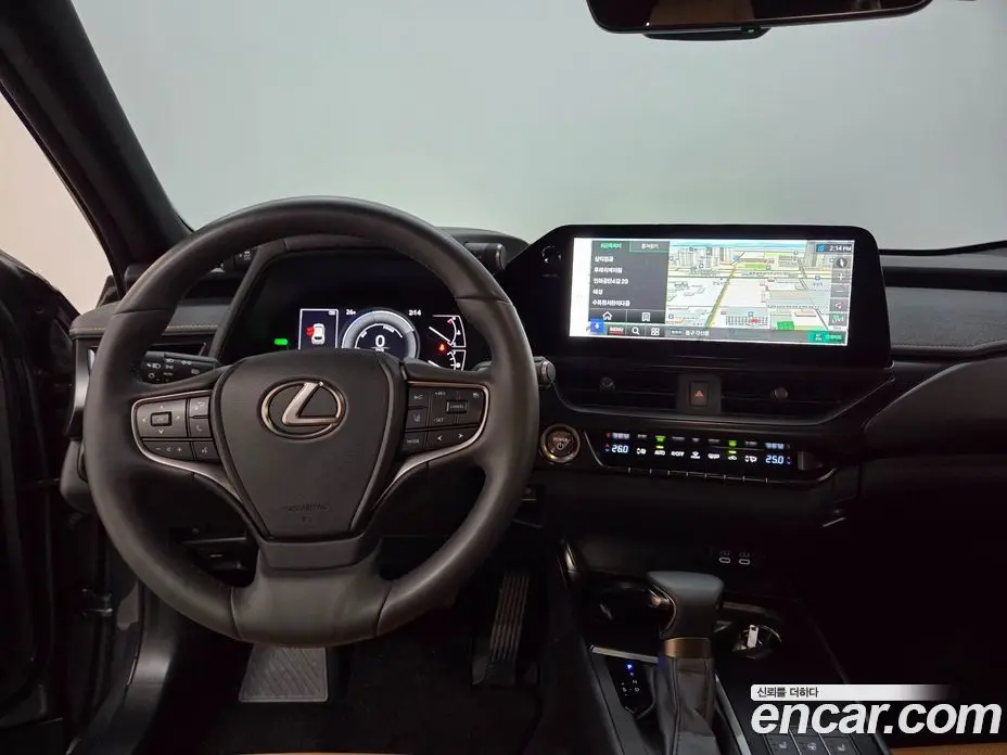 Lexus UX 2023 2.0 автомат (гидро), фото 20 Lexus UX 2023 2.0 автомат (гидро), фото 20