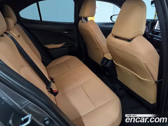 Lexus UX 2023 2.0 автомат (гидро), миниатюра 9 Lexus UX 2023 2.0 автомат (гидро), миниатюра 9