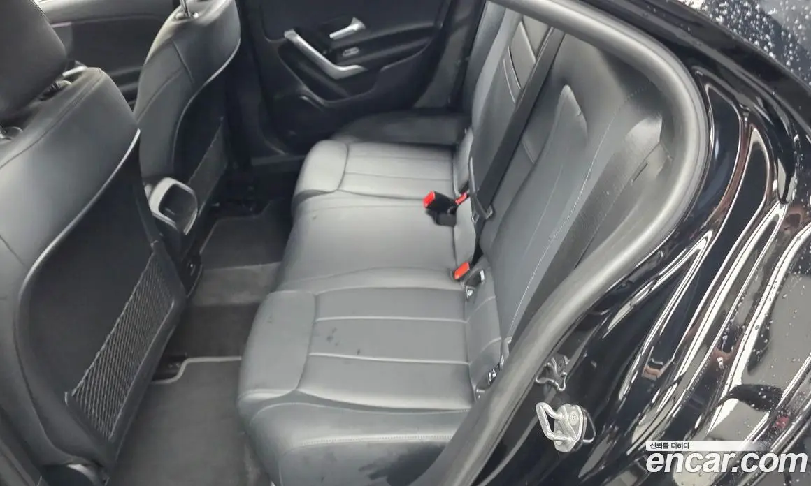 Mercedes-Benz A-Class 2022 2.0 автомат (гидро), фото 16