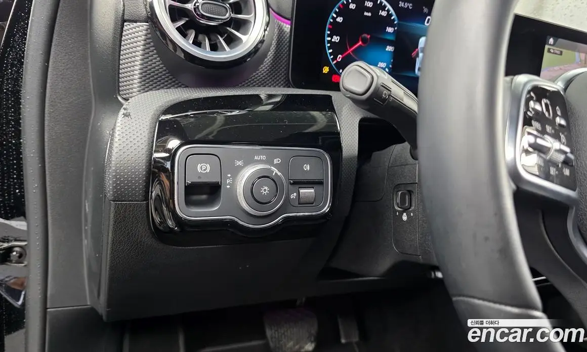 Mercedes-Benz A-Class 2022 2.0 автомат (гидро), фото 22