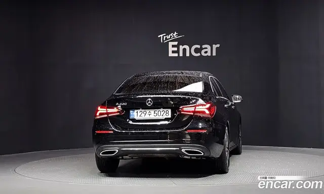 Mercedes-Benz A-Class 2022 2.0 автомат (гидро), миниатюра 4