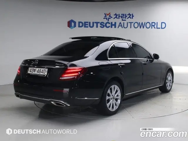 Mercedes-Benz E-Class 2019 2.0 автомат (гидро), миниатюра 2 Mercedes-Benz E-Class 2019 2.0 автомат (гидро), миниатюра 2