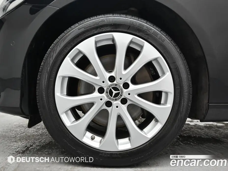 Mercedes-Benz E-Class 2019 2.0 автомат (гидро), фото 5 Mercedes-Benz E-Class 2019 2.0 автомат (гидро), фото 5
