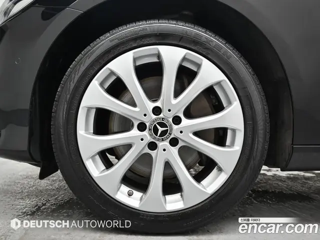 Mercedes-Benz E-Class 2019 2.0 автомат (гидро), миниатюра 5 Mercedes-Benz E-Class 2019 2.0 автомат (гидро), миниатюра 5