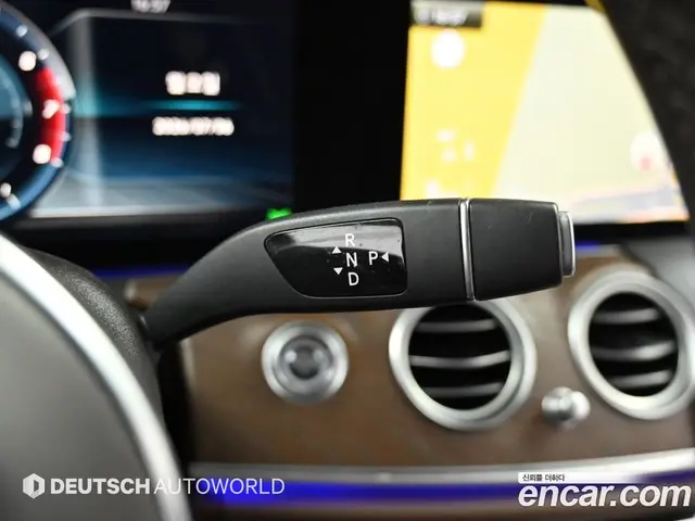 Mercedes-Benz E-Class 2019 2.0 автомат (гидро), миниатюра 9 Mercedes-Benz E-Class 2019 2.0 автомат (гидро), миниатюра 9