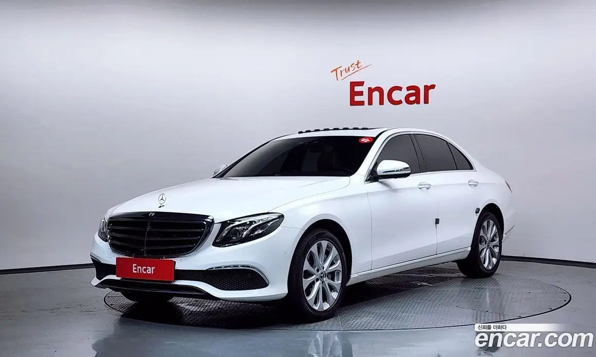 Mercedes-Benz E-Class 2020 2.0 автомат (гидро), фото 1 Mercedes-Benz E-Class 2020 2.0 автомат (гидро), фото 1