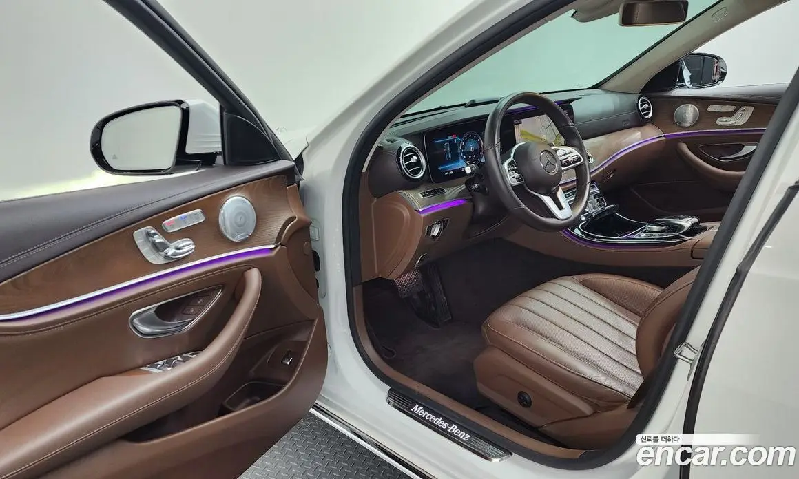Mercedes-Benz E-Class 2020 2.0 автомат (гидро), фото 13 Mercedes-Benz E-Class 2020 2.0 автомат (гидро), фото 13