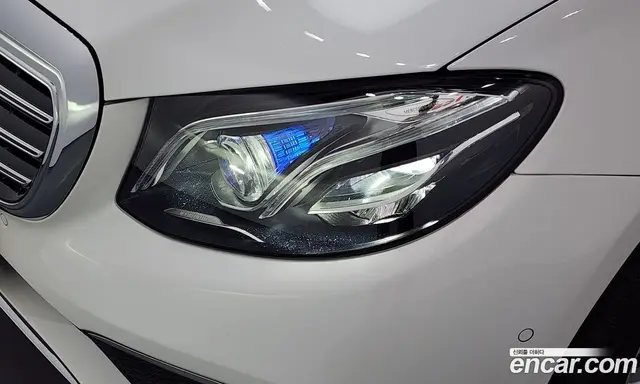 Mercedes-Benz E-Class 2020 2.0 автомат (гидро), миниатюра 8 Mercedes-Benz E-Class 2020 2.0 автомат (гидро), миниатюра 8