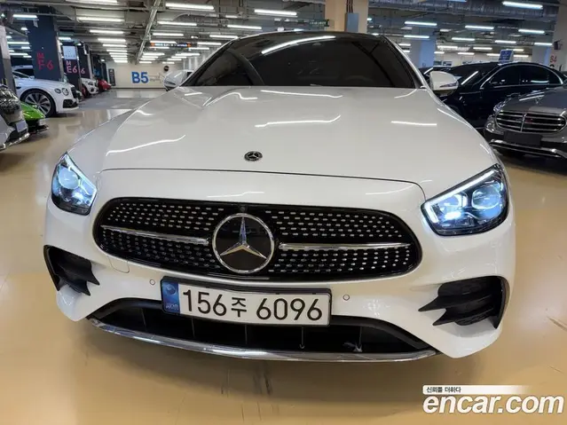 Mercedes-Benz E-Class 2021 3.0 автомат (гидро), миниатюра 2