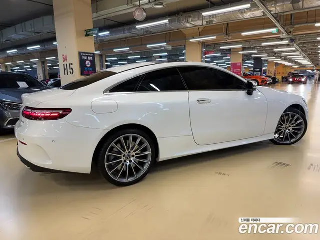 Mercedes-Benz E-Class 2021 3.0 автомат (гидро), миниатюра 4