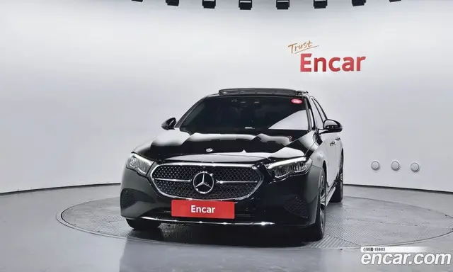 Mercedes-Benz E-Class 2024 2.0 автомат (гидро), миниатюра 3 Mercedes-Benz E-Class 2024 2.0 автомат (гидро), миниатюра 3