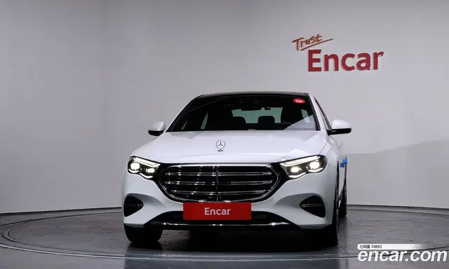 Mercedes-Benz E-Class 2025 2.0 автомат (гидро), миниатюра 3 Mercedes-Benz E-Class 2025 2.0 автомат (гидро), миниатюра 3