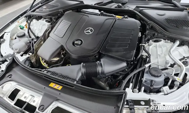 Mercedes-Benz E-Class 2025 2.0 автомат (гидро), миниатюра 6 Mercedes-Benz E-Class 2025 2.0 автомат (гидро), миниатюра 6