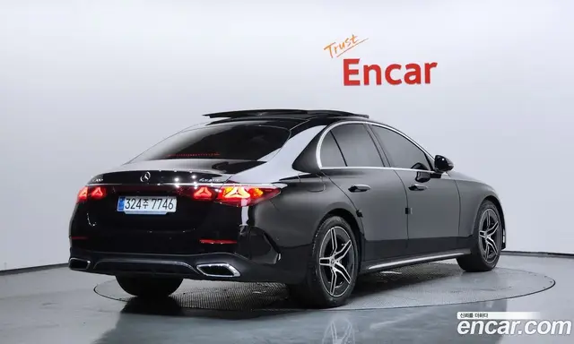 Mercedes-Benz E-Class 2025 2.0 автомат (гидро), миниатюра 2