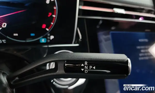 Mercedes-Benz E-Class 2025 2.0 автомат (гидро), миниатюра 12