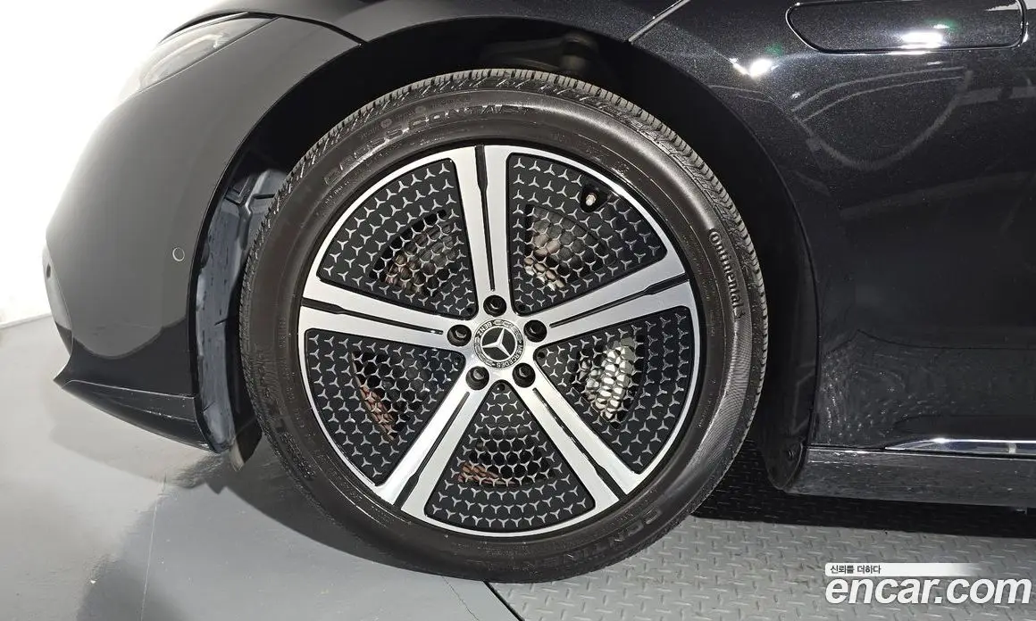 Mercedes-Benz EQS 2022 0.3 автомат (гидро), фото 5