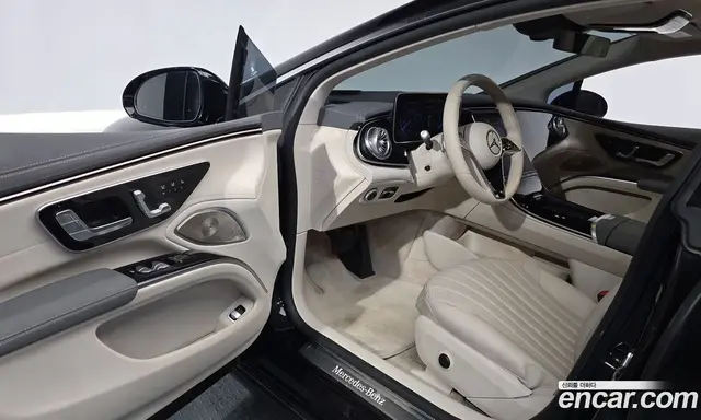 Mercedes-Benz EQS 2022 0.3 автомат (гидро), миниатюра 10