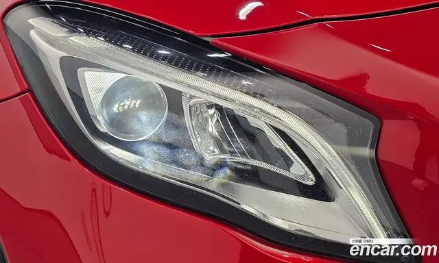 Mercedes-Benz GLA-Class 2019 2.0 автомат (гидро), миниатюра 8 Mercedes-Benz GLA-Class 2019 2.0 автомат (гидро), миниатюра 8