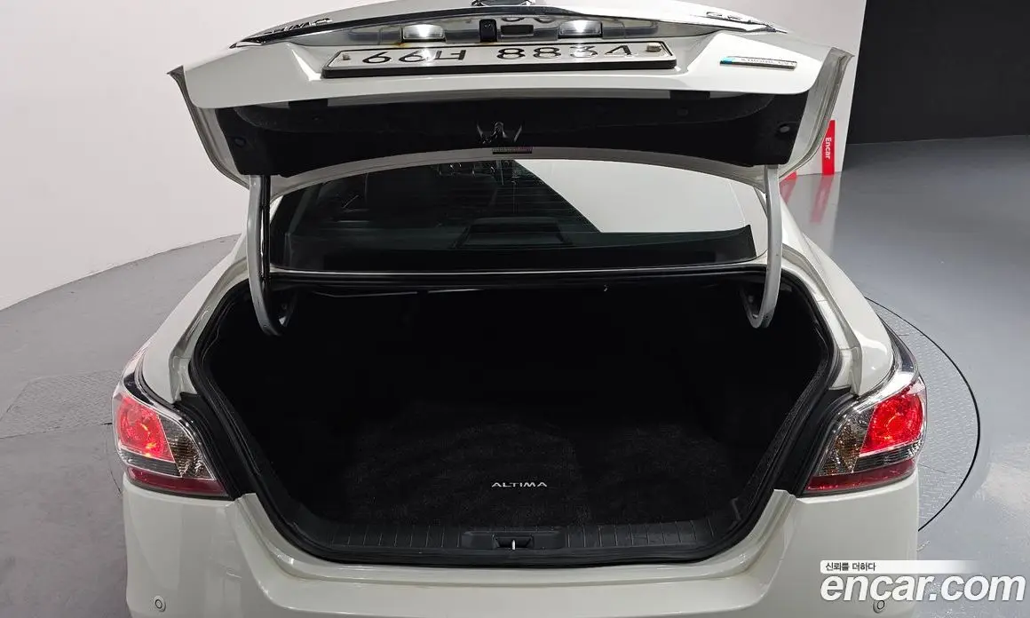 Nissan Altima 2014 2.5 автомат (гидро), фото 17 Nissan Altima 2014 2.5 автомат (гидро), фото 17