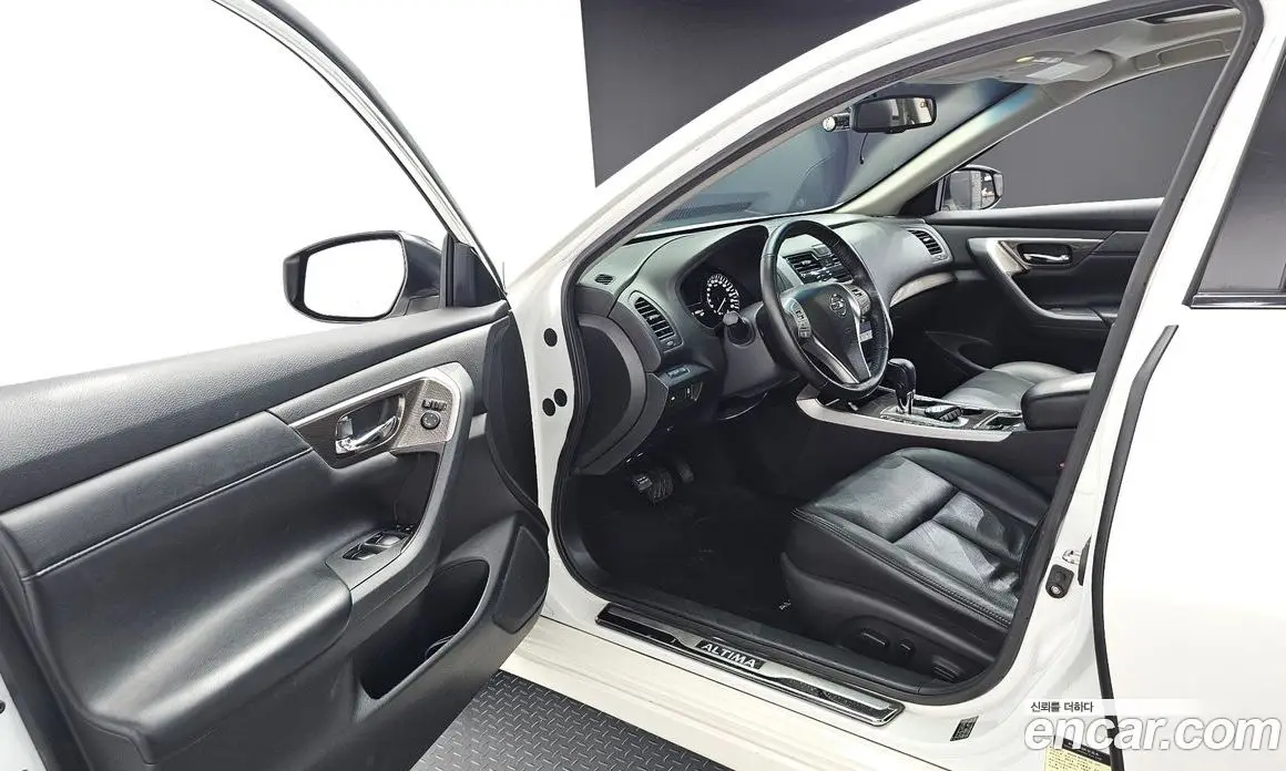 Nissan Altima 2014 2.5 автомат (гидро), фото 10 Nissan Altima 2014 2.5 автомат (гидро), фото 10