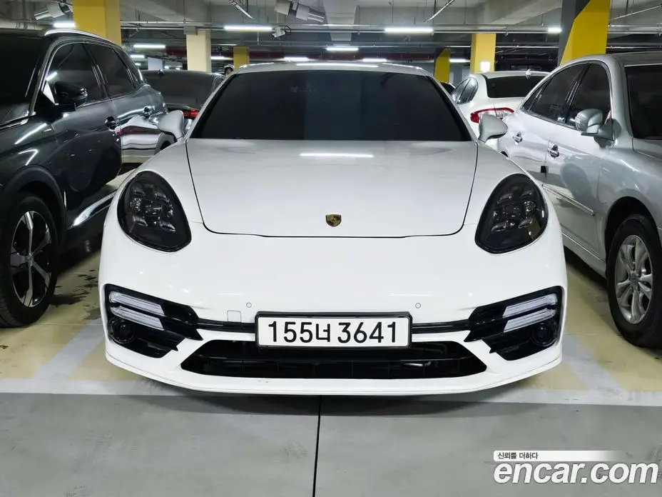 Porsche Panamera 2011 3.6 автомат (гидро), фото 1 Porsche Panamera 2011 3.6 автомат (гидро), фото 1