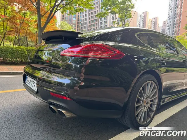 Porsche Panamera 2014 3.0 автомат (гидро), миниатюра 2 Porsche Panamera 2014 3.0 автомат (гидро), миниатюра 2