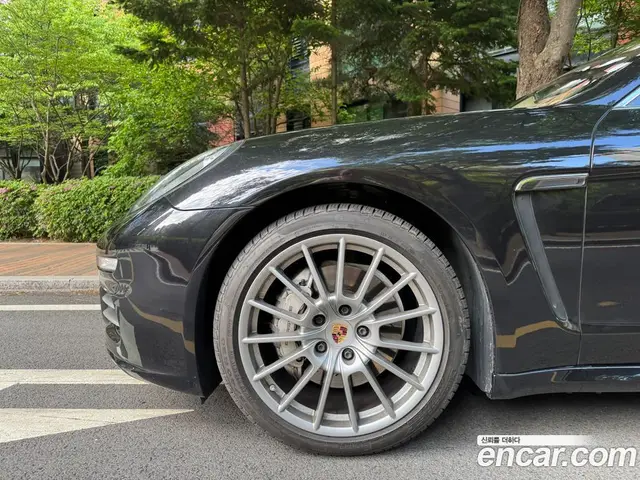 Porsche Panamera 2014 3.0 автомат (гидро), миниатюра 5 Porsche Panamera 2014 3.0 автомат (гидро), миниатюра 5