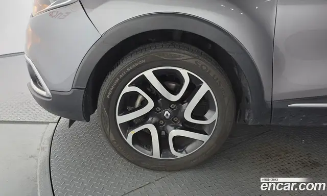 Renault (Samsung) QM3 2016 1.5 автомат (гидро), миниатюра 5 Renault (Samsung) QM3 2016 1.5 автомат (гидро), миниатюра 5