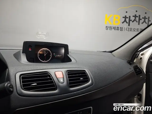 Renault (Samsung) SM3 2009 1.6 автомат (гидро), миниатюра 7 Renault (Samsung) SM3 2009 1.6 автомат (гидро), миниатюра 7