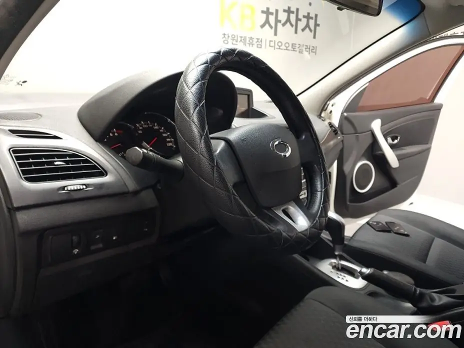 Renault (Samsung) SM3 2009 1.6 автомат (гидро), фото 9 Renault (Samsung) SM3 2009 1.6 автомат (гидро), фото 9