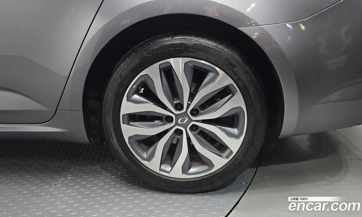 Renault (Samsung) SM6 2017 2.0 автомат (гидро), фото 6 Renault (Samsung) SM6 2017 2.0 автомат (гидро), фото 6