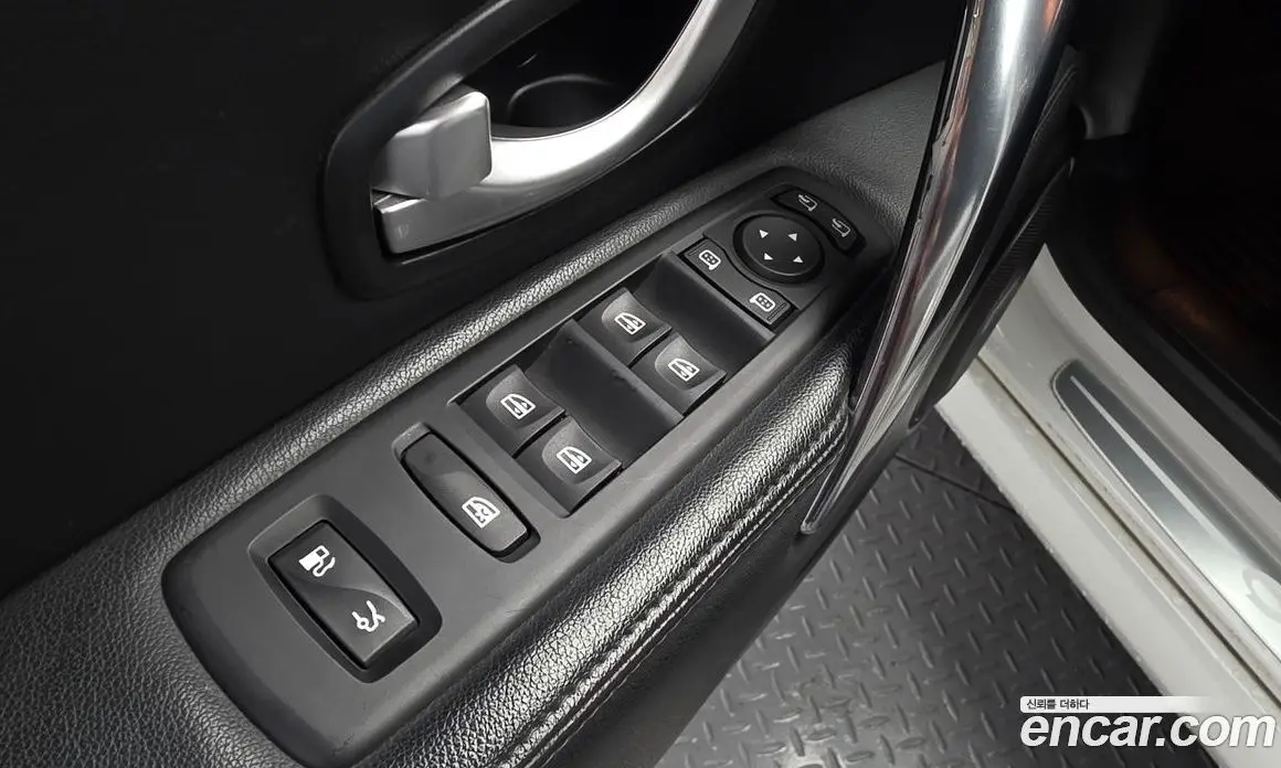Renault (Samsung) SM7 2011 2.5 автомат (гидро), фото 24 Renault (Samsung) SM7 2011 2.5 автомат (гидро), фото 24