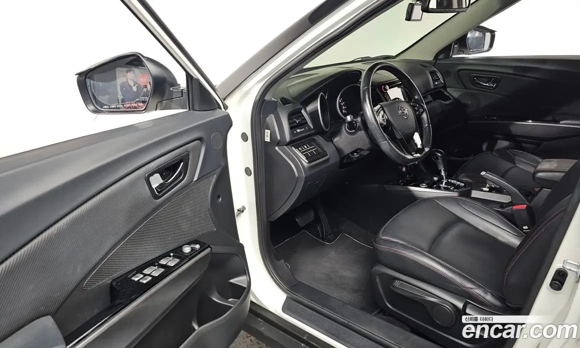 SsangYong TIBOLI 2018 1.6 автомат (гидро), фото 11