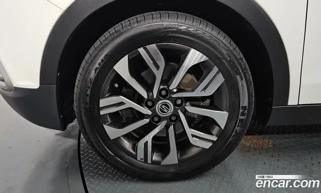 SsangYong TIBOLI 2018 1.6 автомат (гидро), миниатюра 5