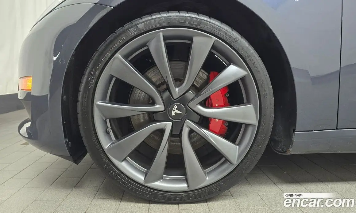 Tesla Model 3 2020 0.2 автомат (гидро), фото 5 Tesla Model 3 2020 0.2 автомат (гидро), фото 5