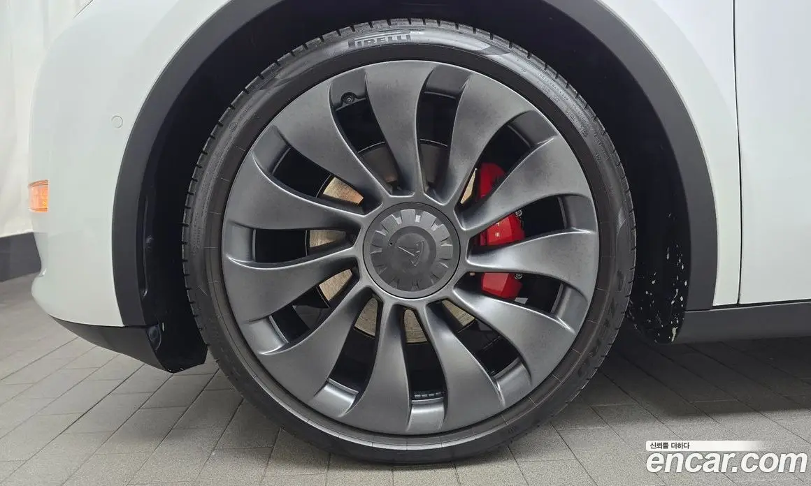 Tesla Model Y 2021 0.2 автомат (гидро), фото 4 Tesla Model Y 2021 0.2 автомат (гидро), фото 4