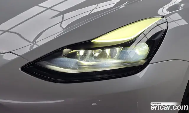 Tesla Model Y 2021 0.2 автомат (гидро), миниатюра 7 Tesla Model Y 2021 0.2 автомат (гидро), миниатюра 7