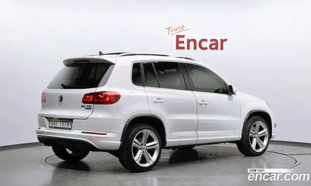 Volkswagen Tiguan 2013 2.0 автомат (гидро), миниатюра 2