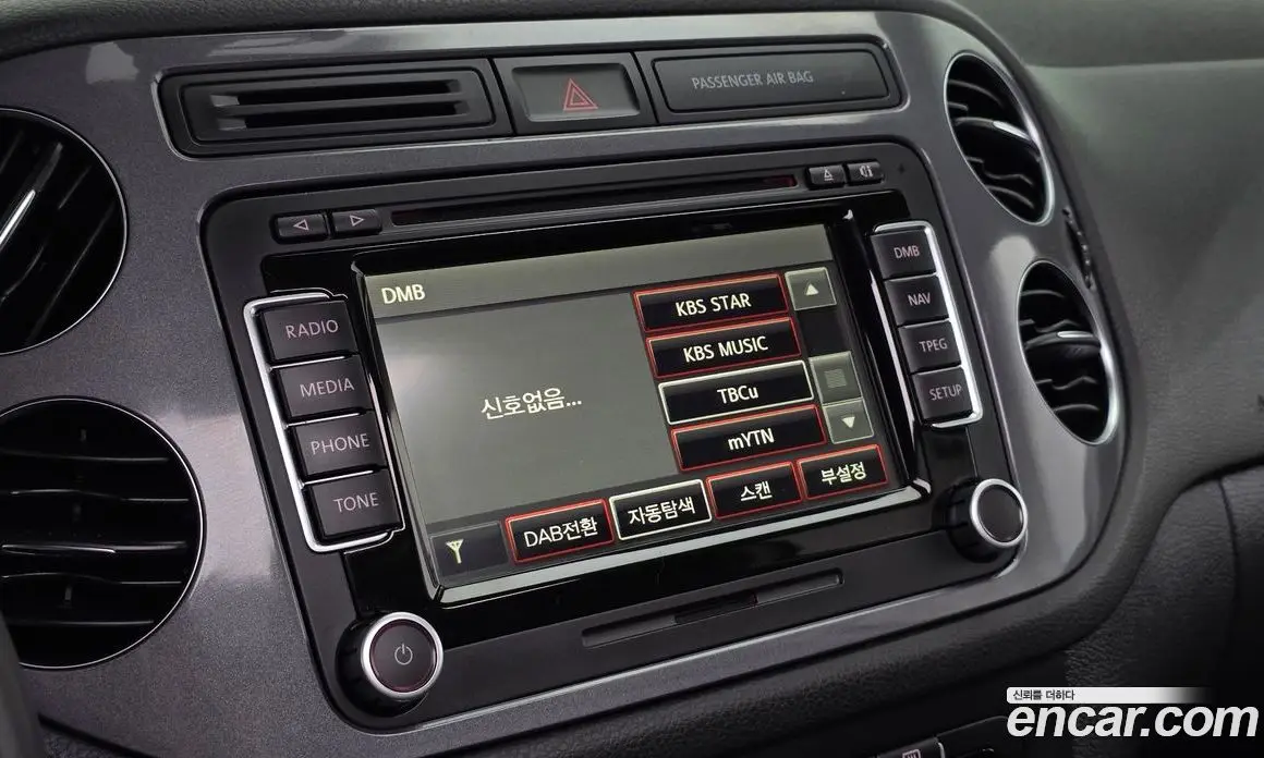 Volkswagen Tiguan 2013 2.0 автомат (гидро), фото 14