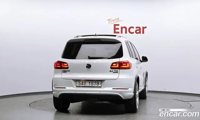 Volkswagen Tiguan 2013 2.0 автомат (гидро), миниатюра 4
