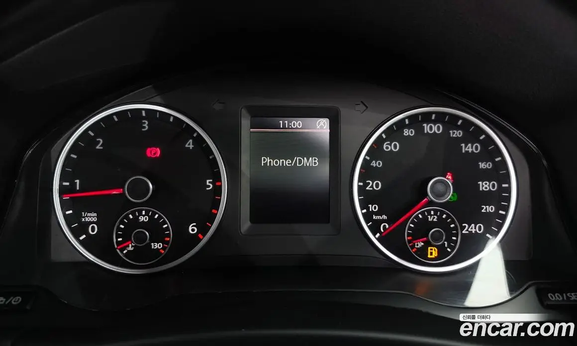 Volkswagen Tiguan 2013 2.0 автомат (гидро), фото 8