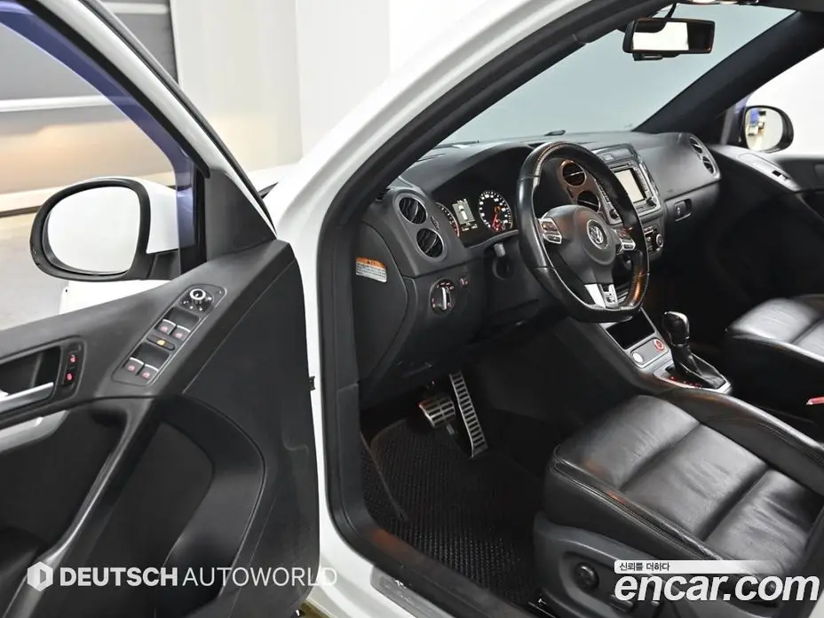 Volkswagen Tiguan 2014 2.0 автомат (гидро), фото 11 Volkswagen Tiguan 2014 2.0 автомат (гидро), фото 11