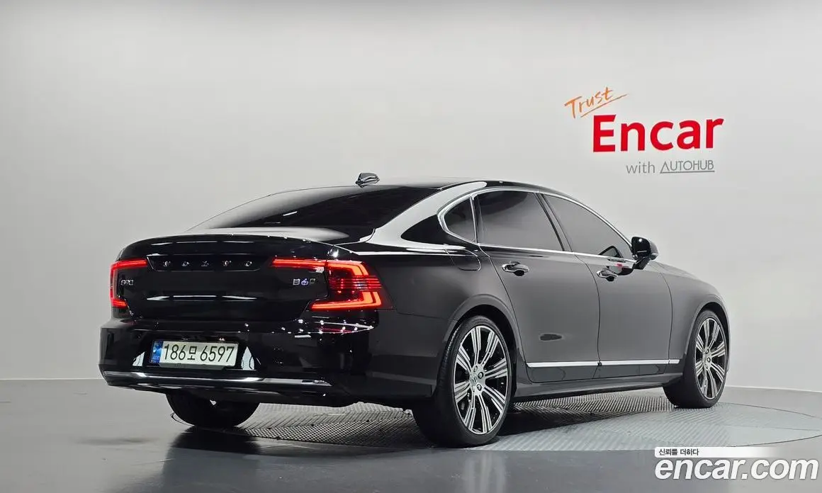 Volvo S90 2021 2.0 автомат (гидро), фото 1 Volvo S90 2021 2.0 автомат (гидро), фото 1