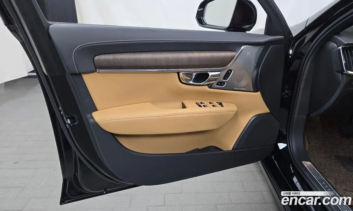 Volvo S90 2021 2.0 автомат (гидро), фото 13 Volvo S90 2021 2.0 автомат (гидро), фото 13